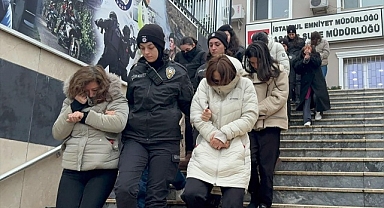 Borsada kar vaadiyle dolandırıcılığa yönelik İstanbul merkezli soruşturmada yakalanan 68 zanlı adliyede