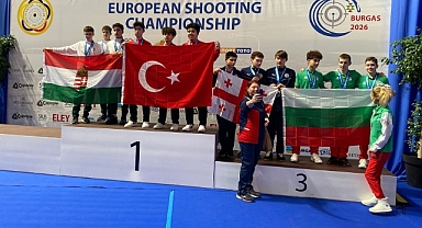 Bulgaristan'daki şampiyonada altın madalya kazanan milli atıcı, Samsun'a döndü