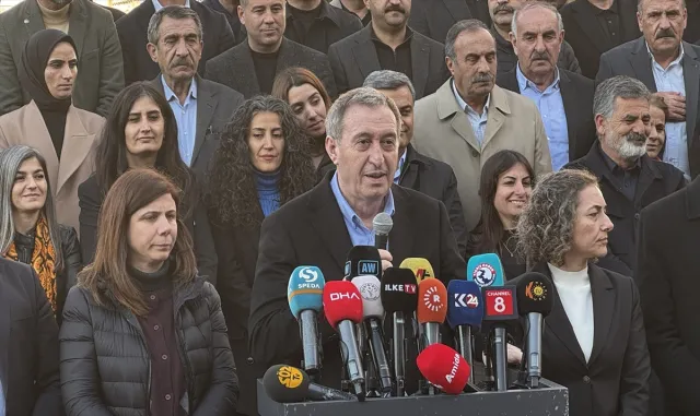 DEM Parti Eş Genel Başkanı Bakırhan, Diyarbakır'da konuştu: