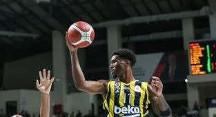 Fenerbahçe Beko'da Türkiye Kupası şampiyonluğu sevinci: