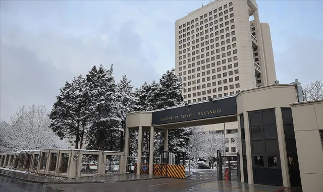 Hazine ve Maliye Bakanlığı tahvil ihracı için 4 finans kuruluşuna yetki verdi