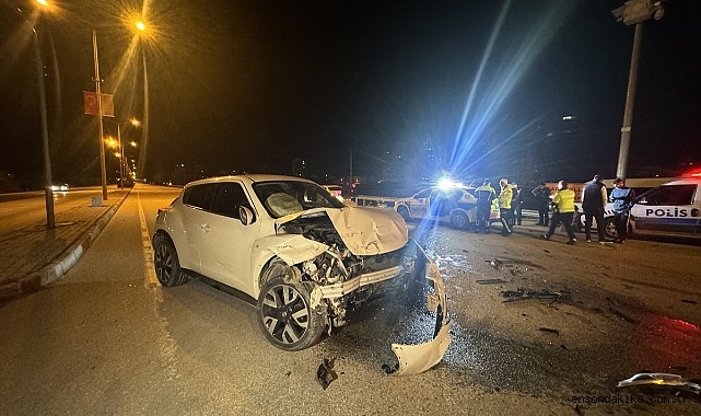 Karaman'da cip ile otomobilin çarpıştığı kazada 4 kişi yaralandı