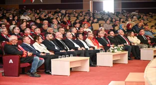 Karamanoğlu Mehmetbey Üniversitesi'nde cübbe giyme töreni düzenlendi