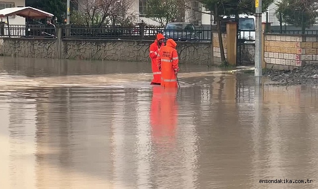 Osmaniye'de sağanak su baskınlarına neden oldu