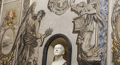 Roma'daki tarihi bazilikada Meloni'ye benzetilen melek figürlü fresk kaldırıldı