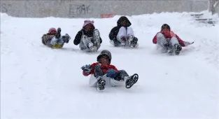 Tunceli'nin bazı ilçelerinde kar nedeniyle eğitime ara verildi