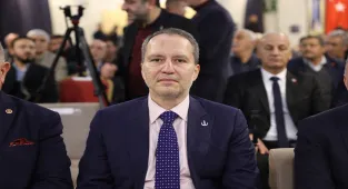 Yeniden Refah Partisi Genel Başkanı Erbakan, Mardin'de Fehim Adak'ı anma programına katıldı