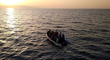 Yunanistan sahil güvenlik gemisi ile çarpışan bottaki düzensiz göçmenlerden 14'ü öldü