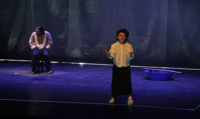 Adana'da Yakish ve Poupche adlı tiyatro oyunu sahnelendi