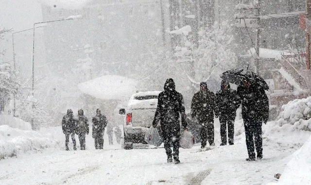 Ilgaz Dağı'nda kar yağışı etkili oluyor