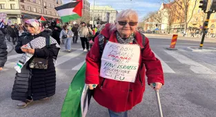 İsrail'in Gazze Şeridi'ne ve Lübnan'a saldırıları İsveç'te protesto edildi