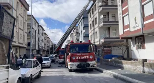 Kayseri'de apartmanın bacasında çıkan yangın söndürüldü