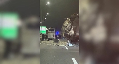 Kuzey Marmara Otoyolu'nda tır ile yolcu otobüsü çarpıştı, 10 kişi yaralandı (GÜNCELLEME)