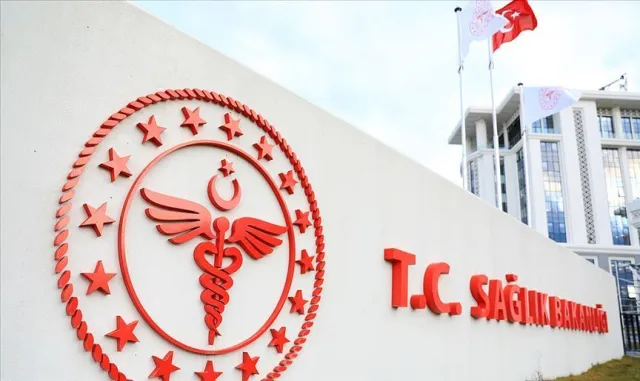 Lübnan Sağlık Bakanlığı, İsrail ordusunun başkent Beyrut ve güney bölgelere düzenlediği hava saldırılarında 31 kişinin hayatını kaybettiğini, 149 kişinin yaralandığını bildirdi