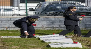 Sakarya ve çevre illerde Çanakkale Deniz Zaferi'nin 111. yılı dolayısıyla törenler düzenlendi
