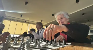 Saygınlar Kulübü 65 yaş üstündekilerin buluşma adresi oldu