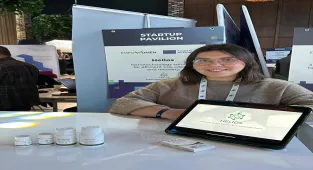 ÜRETİMLE GÜÇLENEN KADINLAR - Endüstriyel bacaların karbon avcısını dünyaya pazarlıyor