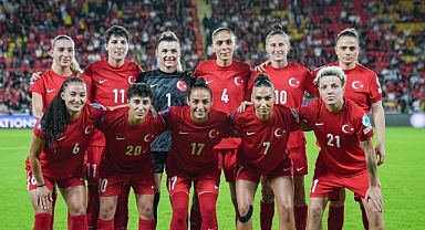 A Milli Kadın Futbol Takımı, İsviçre maçlarının hazırlıklarına başladı