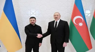 Aliyev ve Zelenskiy Azerbaycan'ın Gebele şehrinde görüştü