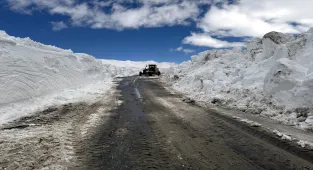 Ardahan-Ardanuç kara yolu yaklaşık 4 ay sonra ulaşıma açıldı