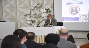 AYBÜ Rektörü Köseoğlu, Çubuk Yerleşkesinde öğrencilerle buluştu
