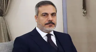 Bakan Fidan, ADF marjında Katar Dışişleri Bakanı Al Sani ile bir araya geldi