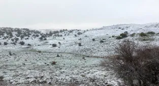 Beypazarı'nın yüksek kesimlerinde kar yağışı etkili oldu