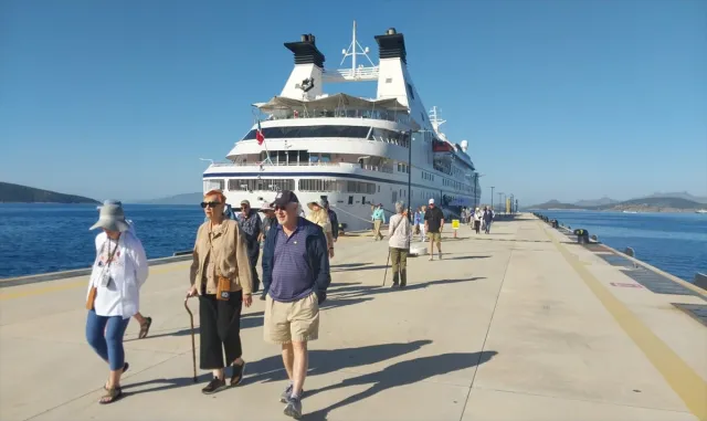 Bodrum'a Star Legend kruvaziyeriyle 274 turist geldi