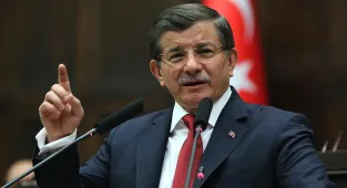 CHP Genel Başkanı Özel, Gelecek Partisi Genel Başkanı Ahmet Davutoğlu'nu ziyaret etti