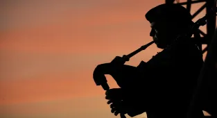 Gelibolu Yarımadası'ndaki Avustralyalıların Lone Pine Anıtı'nda anma töreni düzenlendi