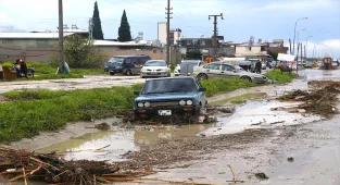 GÜNCELLEME - Hatay'da sağanak hayatı olumsuz etkiledi