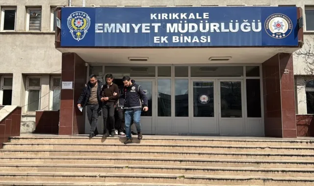 GÜNCELLEME - Kırıkkale'de babalarını bıçak ve nacakla öldürdükleri iddiasıyla iki kardeş tutuklandı