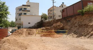 Hatay'da temel kazısı sırasında tarihi kalıntılara rastlandı 