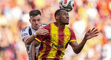 İlk yarıda karşılıklı goller: Göztepe-Kasımpaşa 1-1