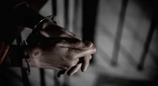 Kastamonu'da uyuşturucu ticareti yaptığı iddia edilen 3 sanık hakim karşısında