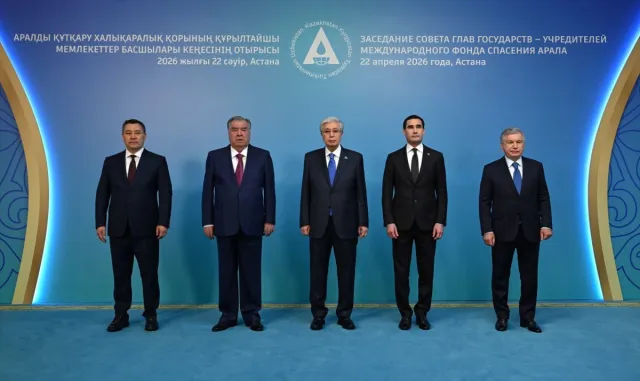 Kazakistan: Aral Gölü'nün tabanından yayılan milyonlarca ton tuz ve kimyasal bölge sınırlarını aşıyor