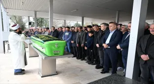 Malatya'da havuzda boğulma tehlikesi geçiren öğretmen kurtarılamadı