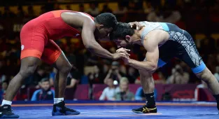 Murat Fırat, Avrupa Güreş Şampiyonası'nda finale çıktı