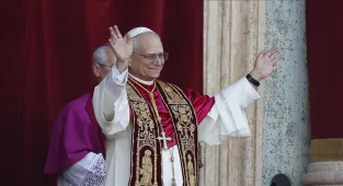 Papa 14. Leo, Afrika turunun ikinci ayağı olan Kamerun'a ulaştı