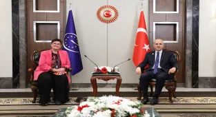 TBMM Başkanı Kurtulmuş, AKPM Başkanı Bayr ile görüştü