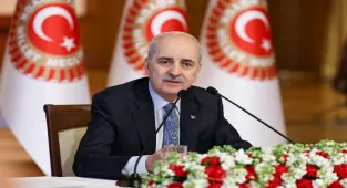TBMM Başkanı Kurtulmuş, parlamento muhabirleriyle bir araya geldi: (2)