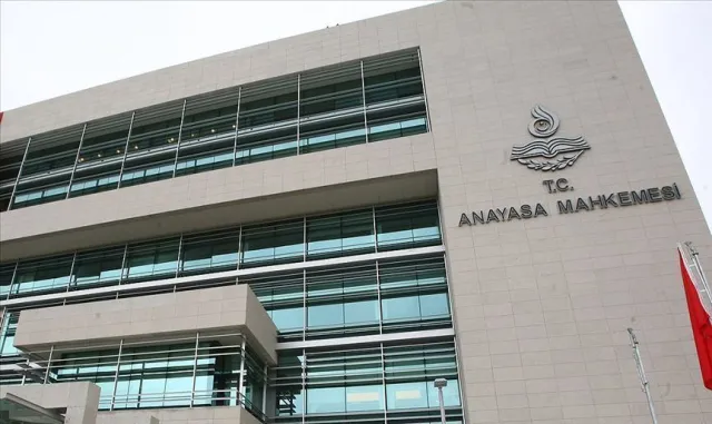 TBMM Dilekçe Komisyonu Başkanı Karamık, Macaristan Anayasa Mahkemesi Üyesi Kozma ile görüştü