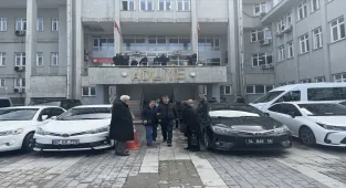 Zonguldak'ta boşanma aşamasındaki eşini ve kayınvalidesini öldüren sanık hakim karşısına çıktı