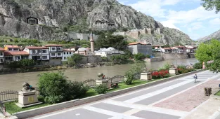 Amasya'da taşkın riskine karşı alınan tedbirler değerlendirildi