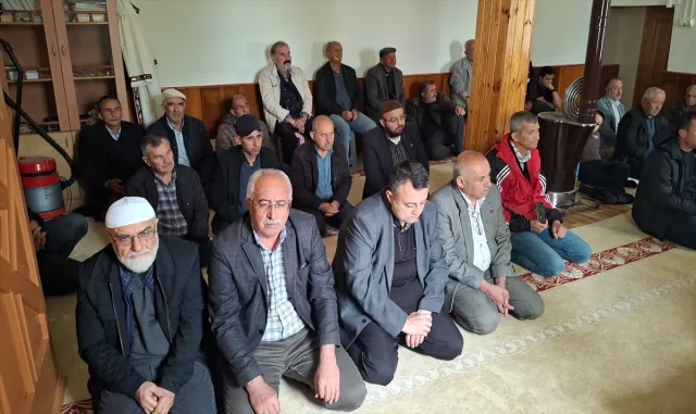 Beypazarı'nda yağmur duası sırasında başlayan sağanak şükür duasına dönüştü