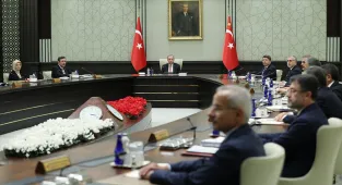 Cumhurbaşkanlığı Kabinesi üyeleri, 1 Mayıs Emek ve Dayanışma Gününü kutladı