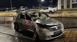 Diyarbakır'da otobüs ve otomobilin çarpıştığı kazada, 2 kişi öldü, 5 kişi yaralandı