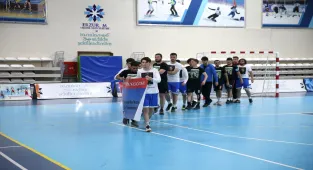 Erzurum Teknik Üniversitesi öğrencilerinden şehit paramedik ve öğretmen için vefa turnuvası