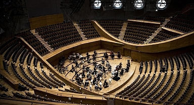 Fadonun ünlü sesi Sara Correia, haziranda 54. İstanbul Müzik Festivaline konuk olacak
