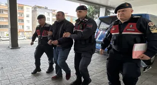 GÜNCELLEME - Samsun'da tartıştığı babasını tabancayla öldüren şüpheli adliyeye sevk edildi